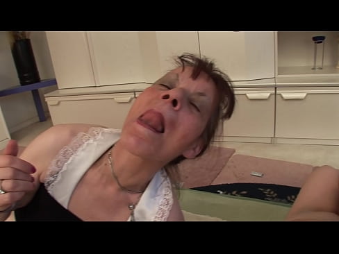 ❤️ Due nonne e un nonno fanno una cosa a tre ️❌ Porno al it.pornofilmtv.ru ❤️