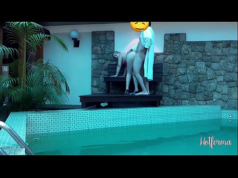 ❤️ Il capo invita la cameriera alla piscina, ma non poteva resistere a un caldo ️❌ Porno al it.pornofilmtv.ru ❤️